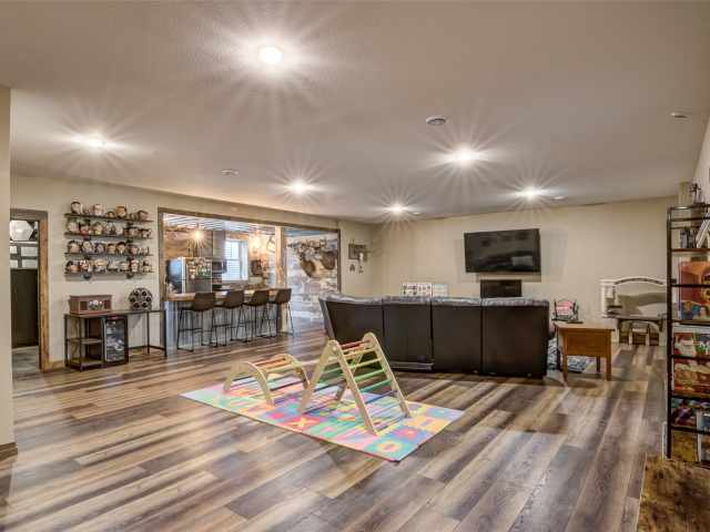 Mikana Residential Real Estate