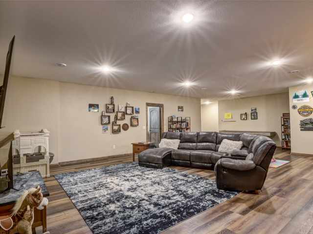 Mikana Residential Real Estate