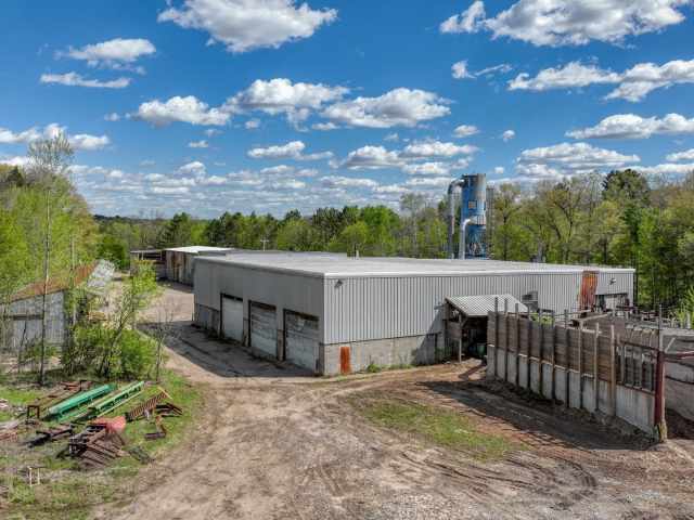 Menominee Commercial Real Estate