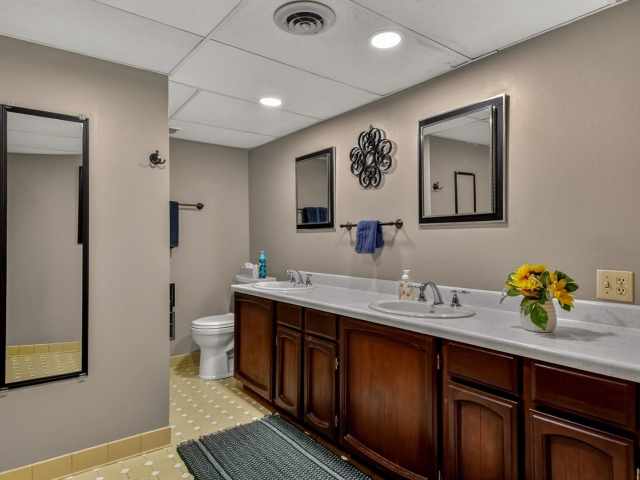 Menominee Commercial Real Estate