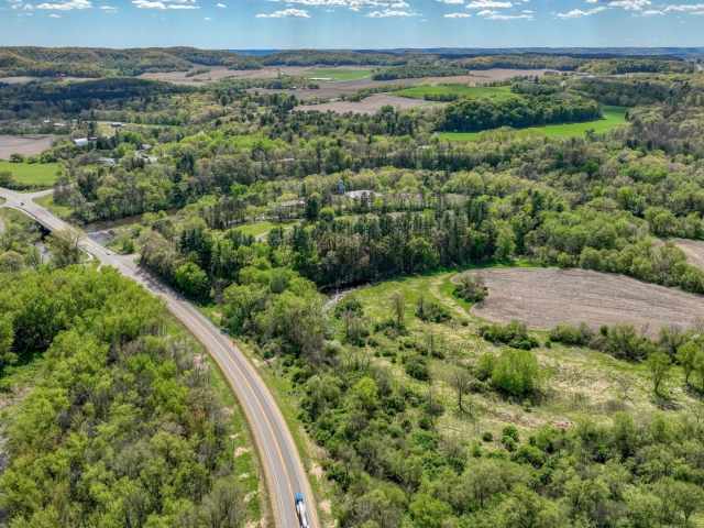 Menominee Commercial Real Estate