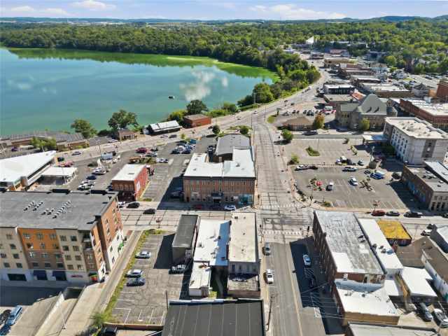 Menomonie Commercial Real Estate