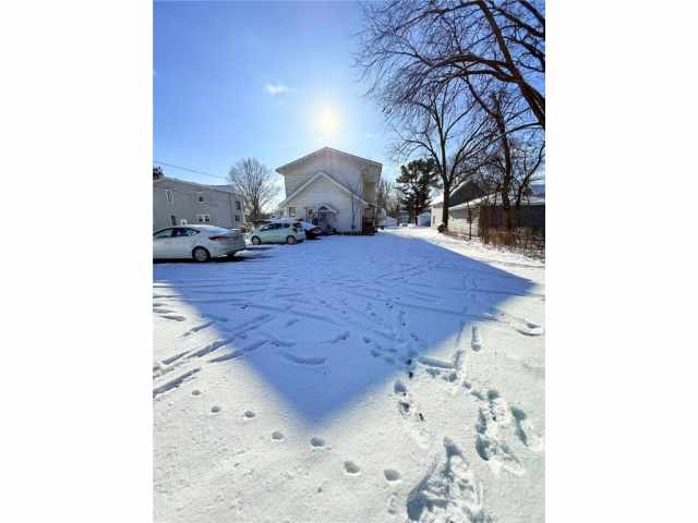 Menomonie Multi-Family Real Estate