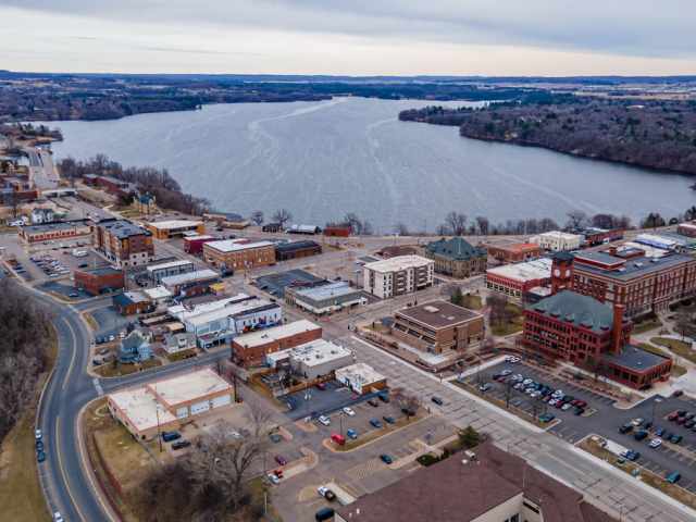 Menomonie Commercial Real Estate