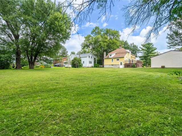 Elk Mound Residential Real Estate