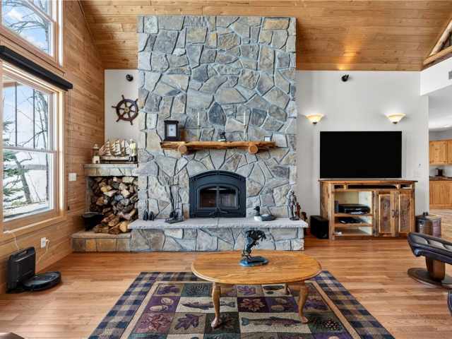 Mikana Residential Real Estate