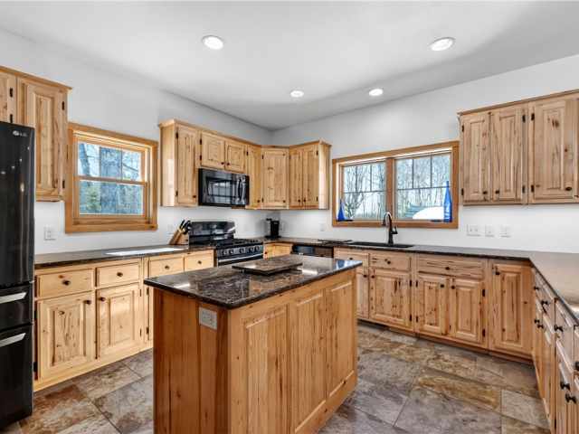 Mikana Residential Real Estate