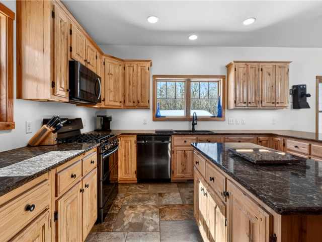 Mikana Residential Real Estate