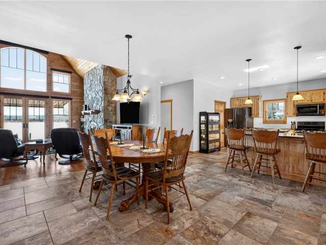 Mikana Residential Real Estate