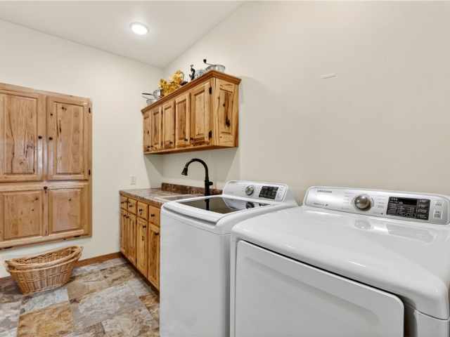 Mikana Residential Real Estate