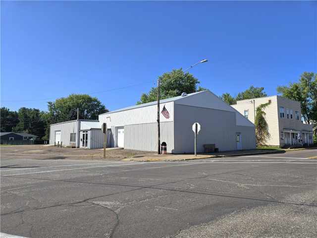 Elk Mound Commercial Real Estate