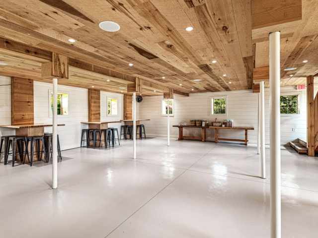 Menomonie Commercial Real Estate