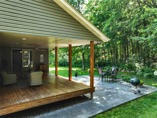 Elk Mound Residential Real Estate